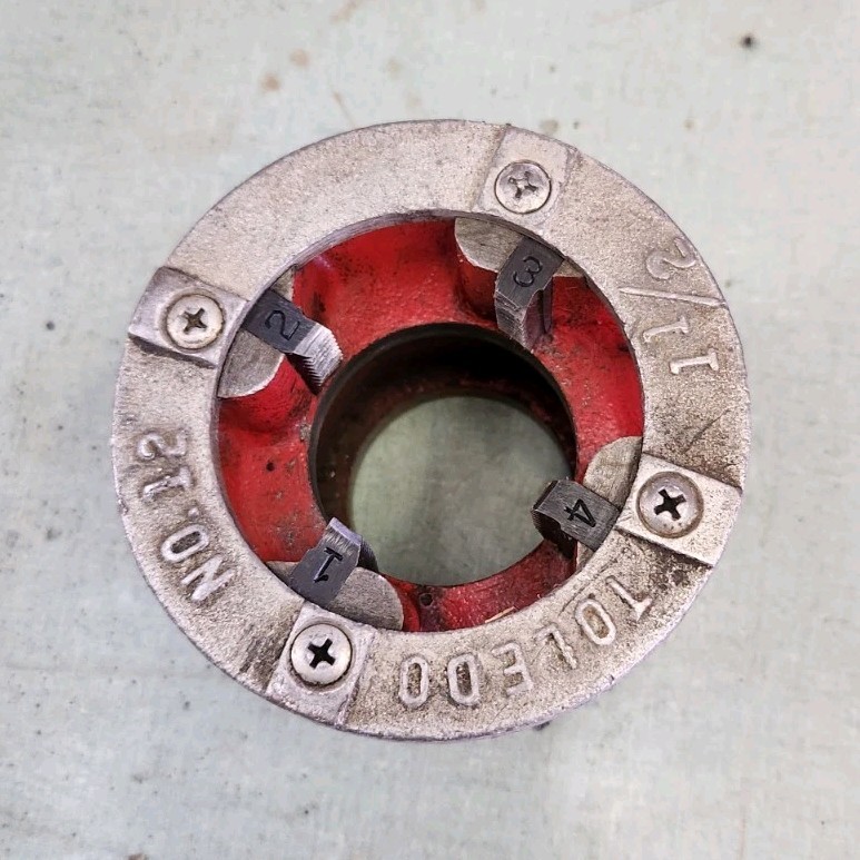 Toledo No. 12 Die Head 1-1/2″ NPT Right Hand Pipe Threading Tool