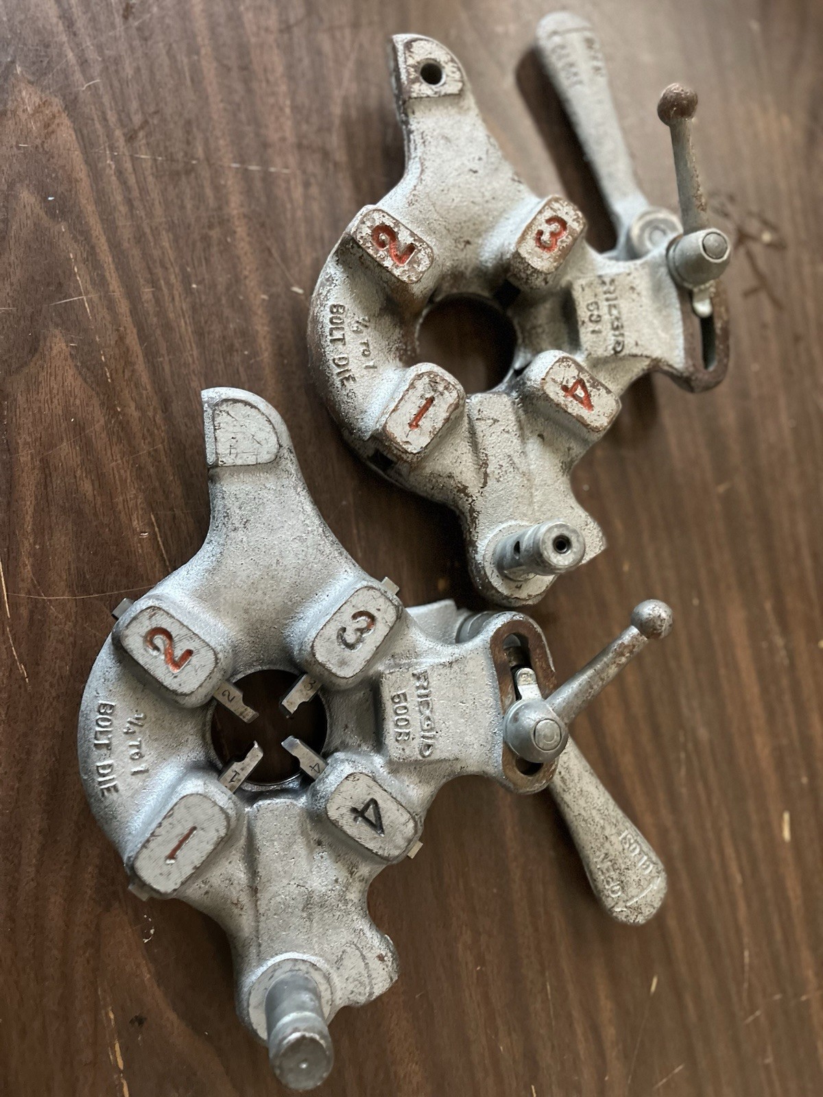 rigid bolt die Head