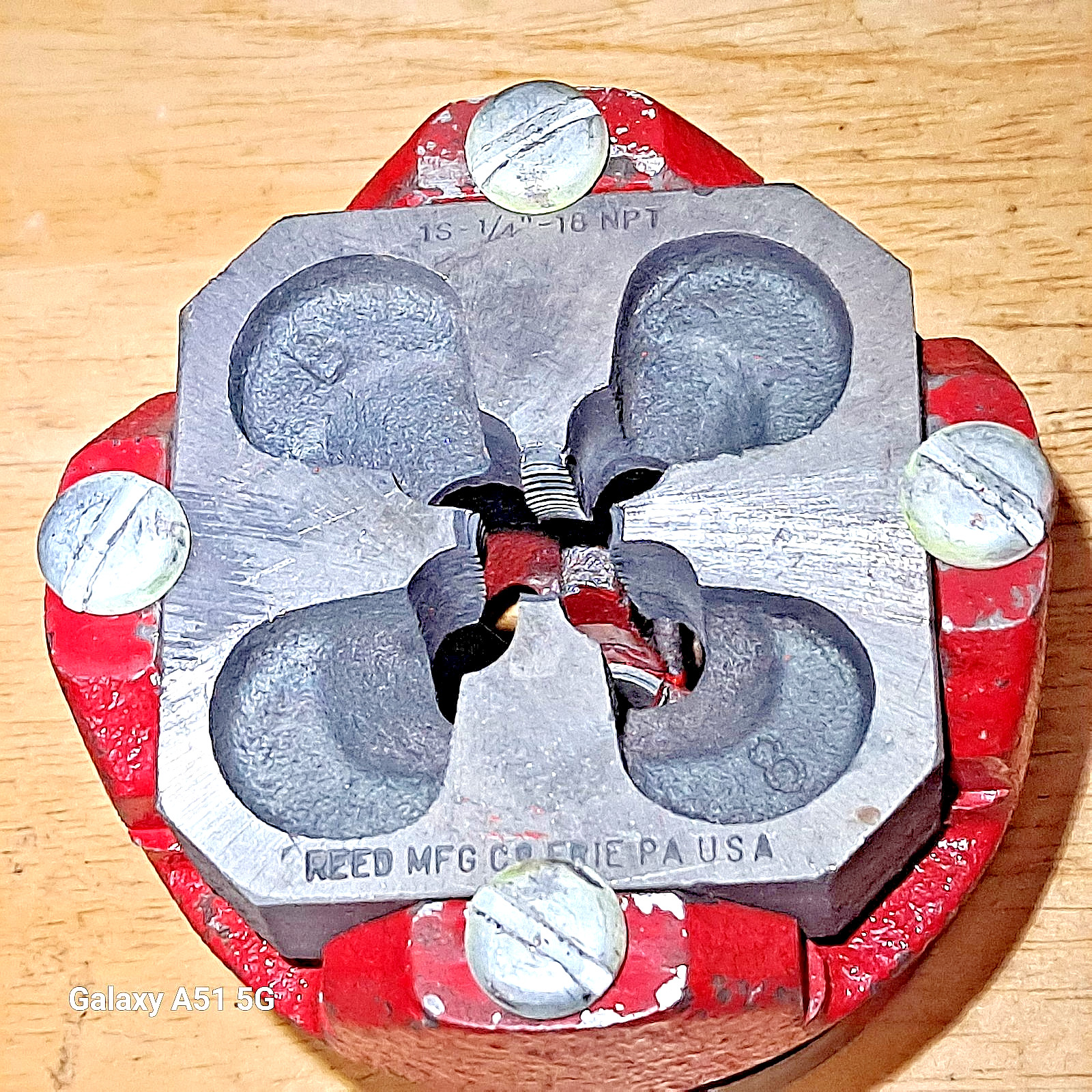 Reed 1S – 1/4″-18 NPT Square Die with Ratchet Die Head NEW NOS FREE SHIPPING
